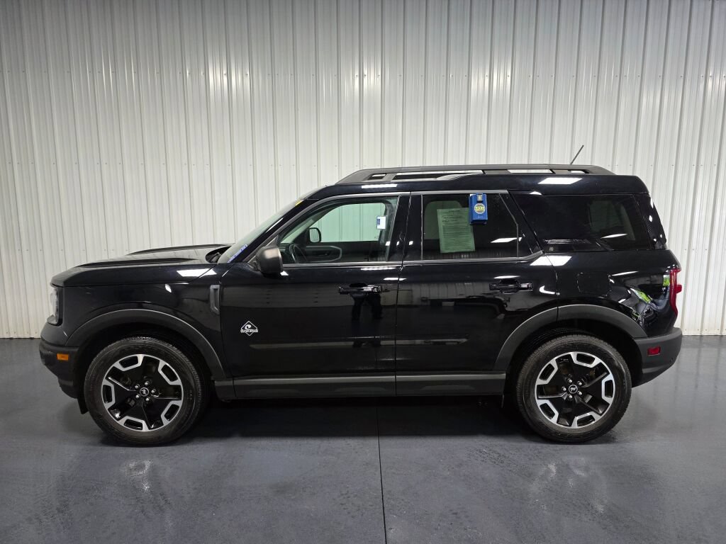 Used 2022 Ford Bronco Sport Outer Banks w/ Tech Package AWD/4WD image 4