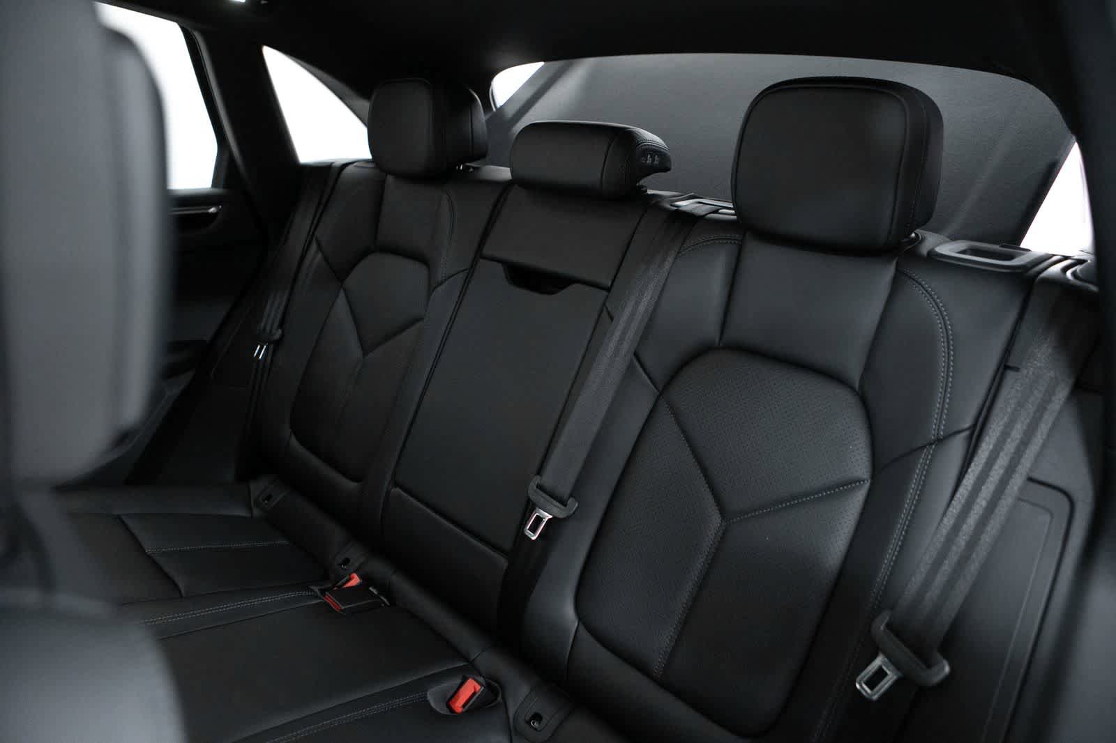 New 2026 Porsche Macan S AWD/4WD image 37