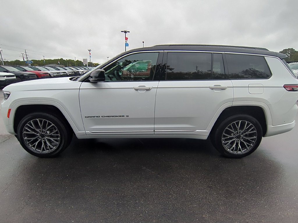 New 2027 Jeep Grand Cherokee L Summit AWD/4WD image 7