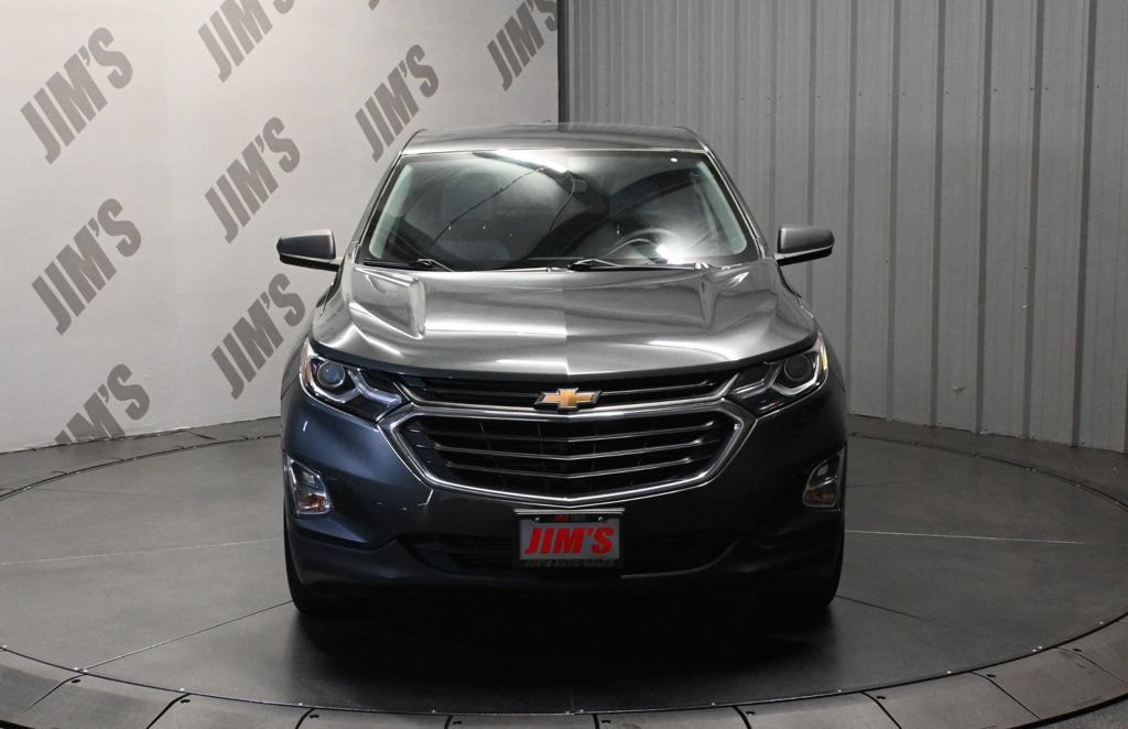 Used 2019 Chevrolet Equinox LS w/ LS Convenience Package AWD/4WD image 2