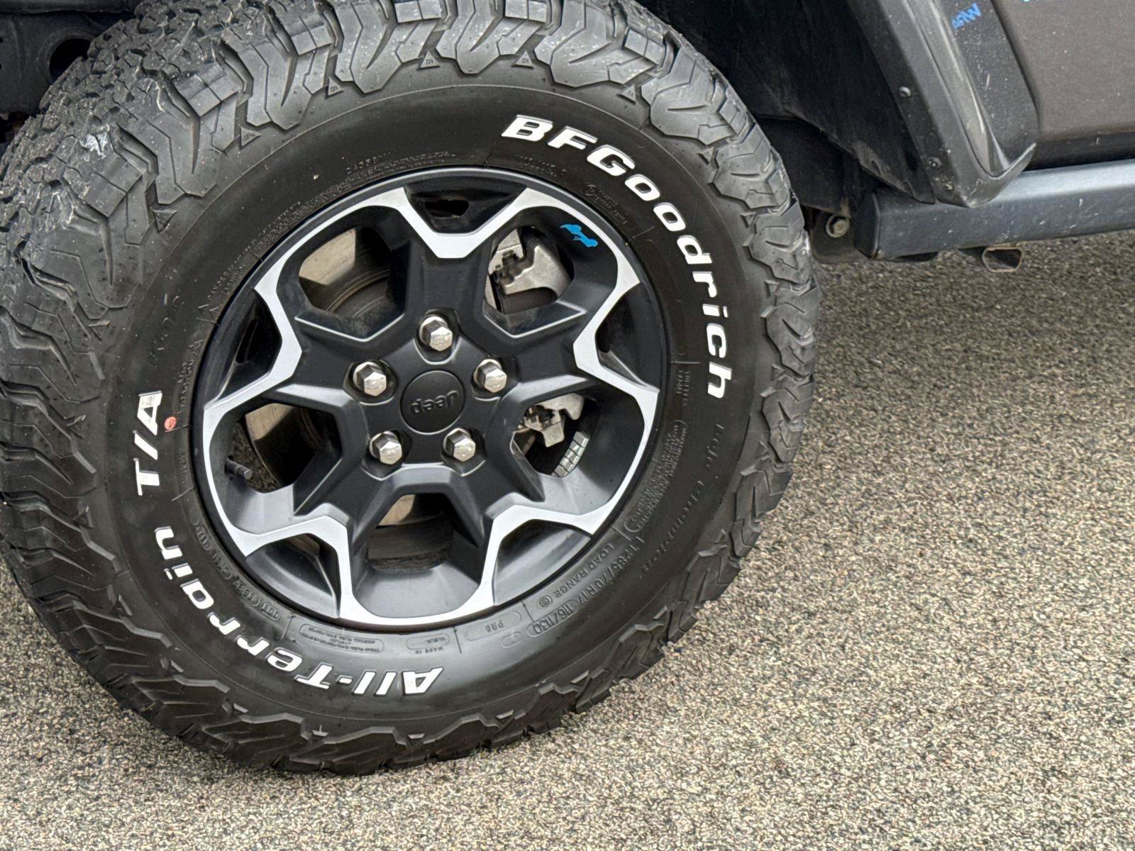 Used 2023 Jeep Wrangler Unlimited Rubicon 4xe w/ Safety Group AWD/4WD image 5