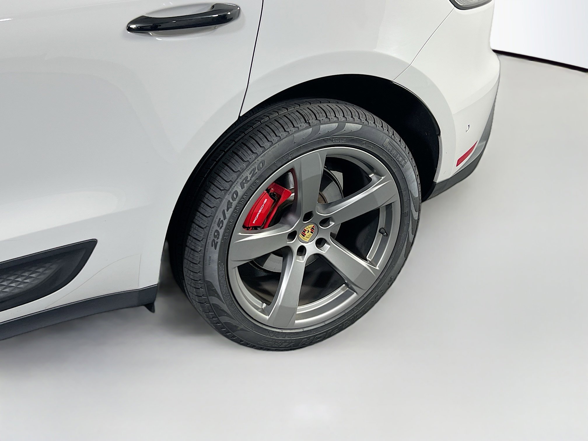Used 2023 Porsche Macan S image 31