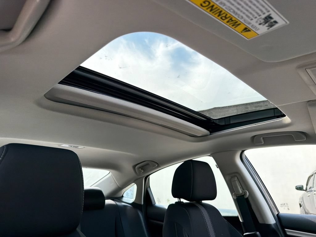 Used 2019 Honda Civic EX image 11