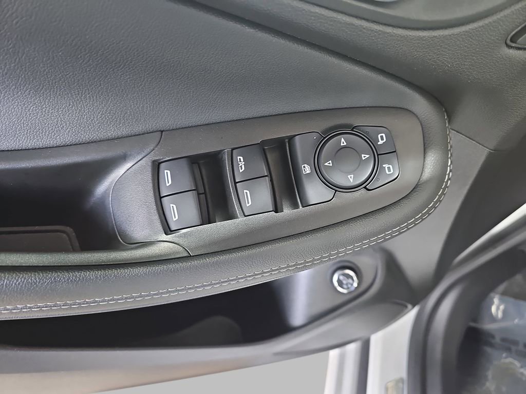 Used 2022 Buick Encore GX Essence w/ Advanced Technology Package AWD/4WD image 33