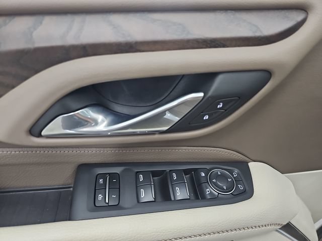 Used 2024 GMC Yukon Denali w/ Advanced Technology Package AWD/4WD image 11