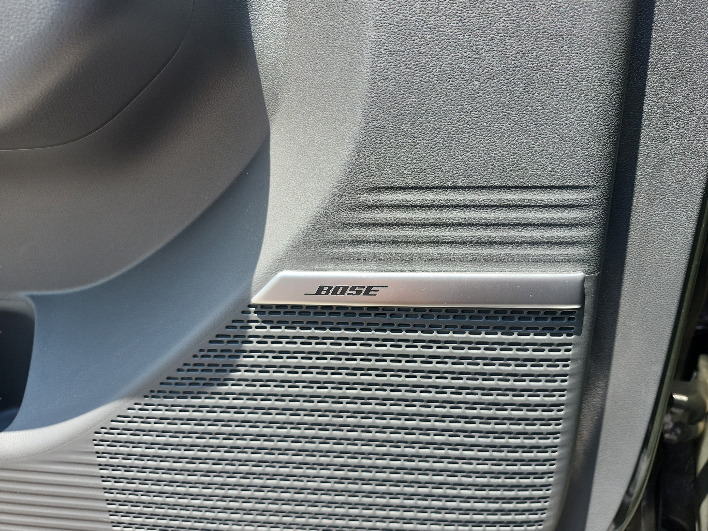 Certified 2025 Hyundai Santa Fe Limited FWD image 24