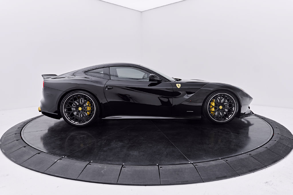 Used 2015 Ferrari F12 Berlinetta RWD image 20