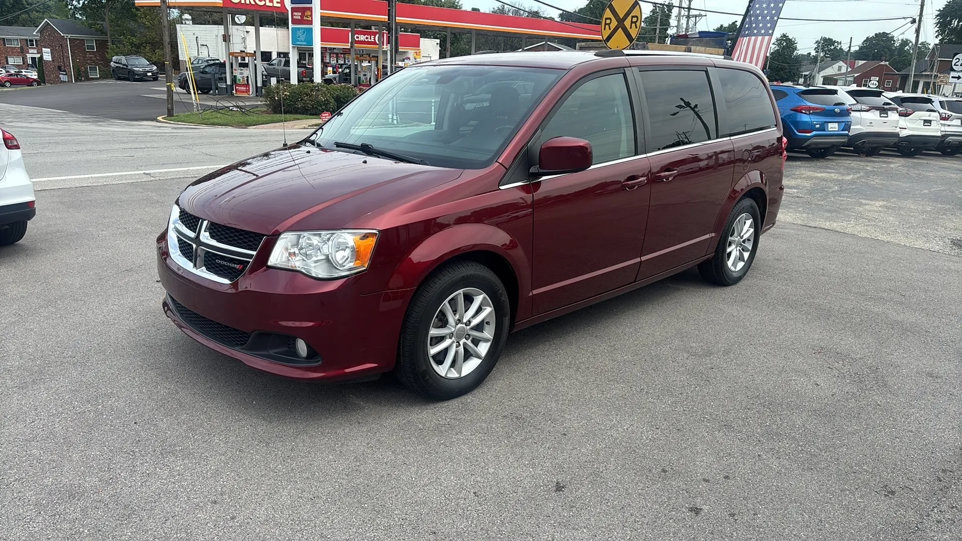 Used 2020 Dodge Grand Caravan SXT FWD image 5