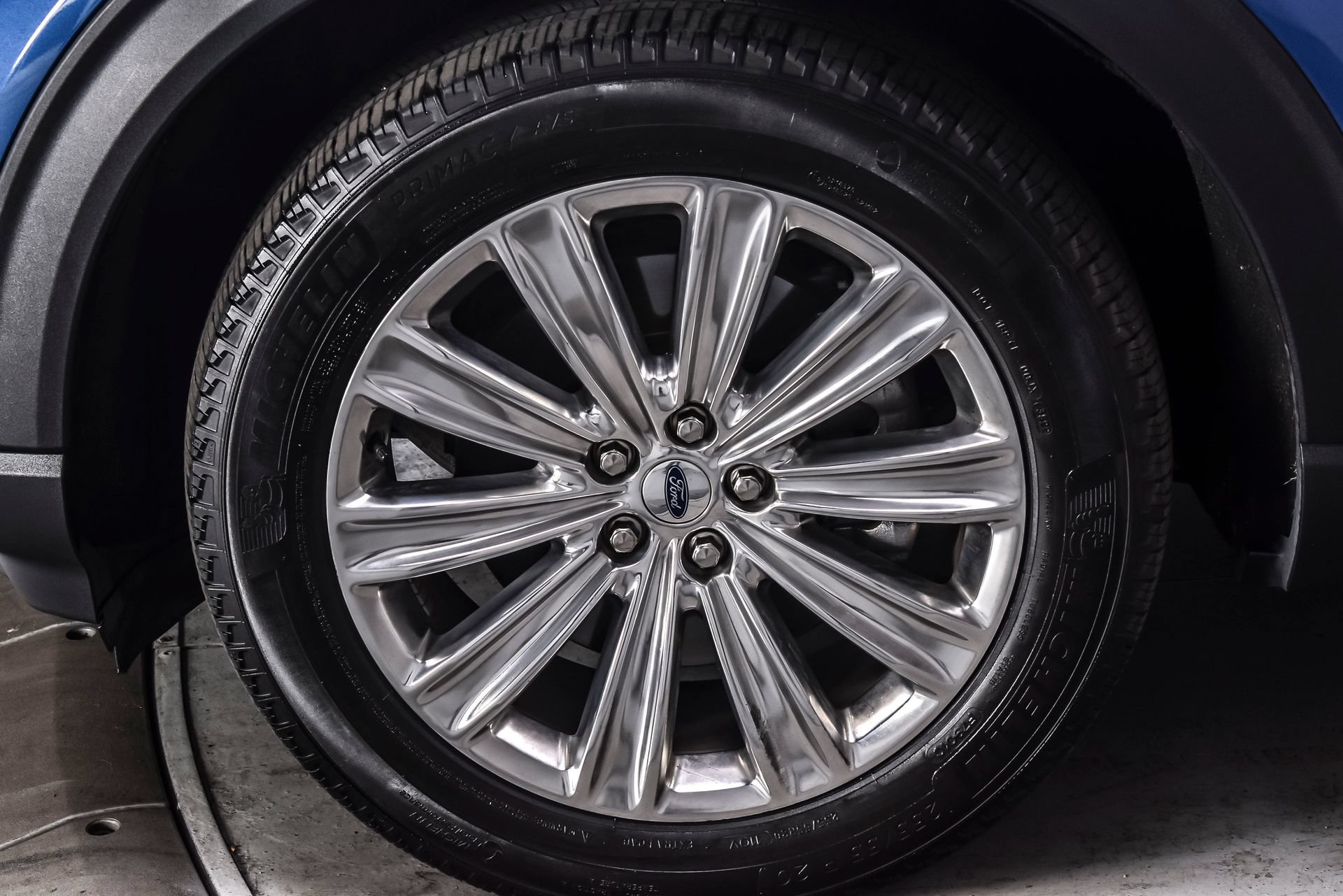 Used 2023 Ford Explorer Limited AWD/4WD image 10