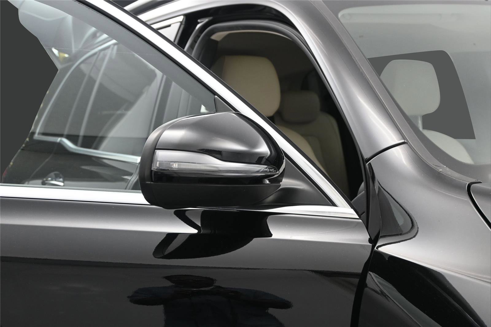 Used 2021 Mercedes-Benz GLB 250 4MATIC image 17
