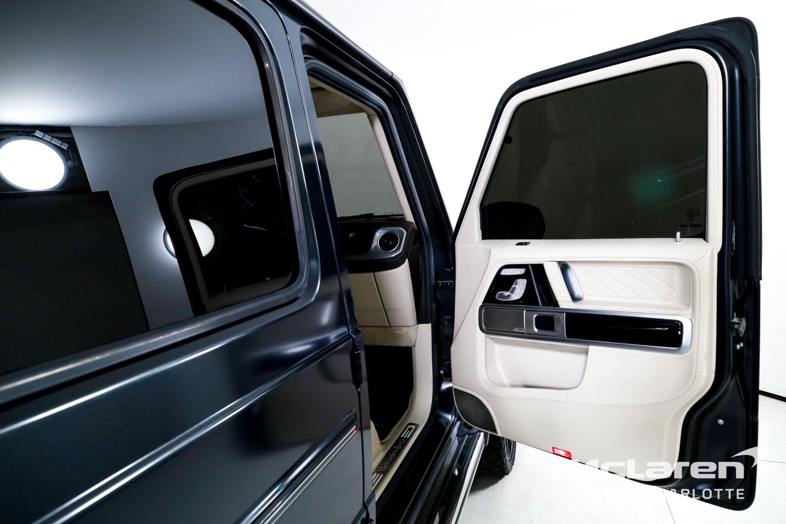Used 2021 Mercedes-Benz G 550 w/ AMG Line image 26