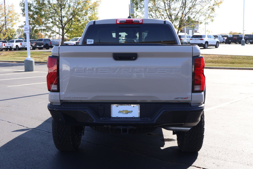 New 2026 Chevrolet Colorado ZR2 w/ Technology Package AWD/4WD image 6
