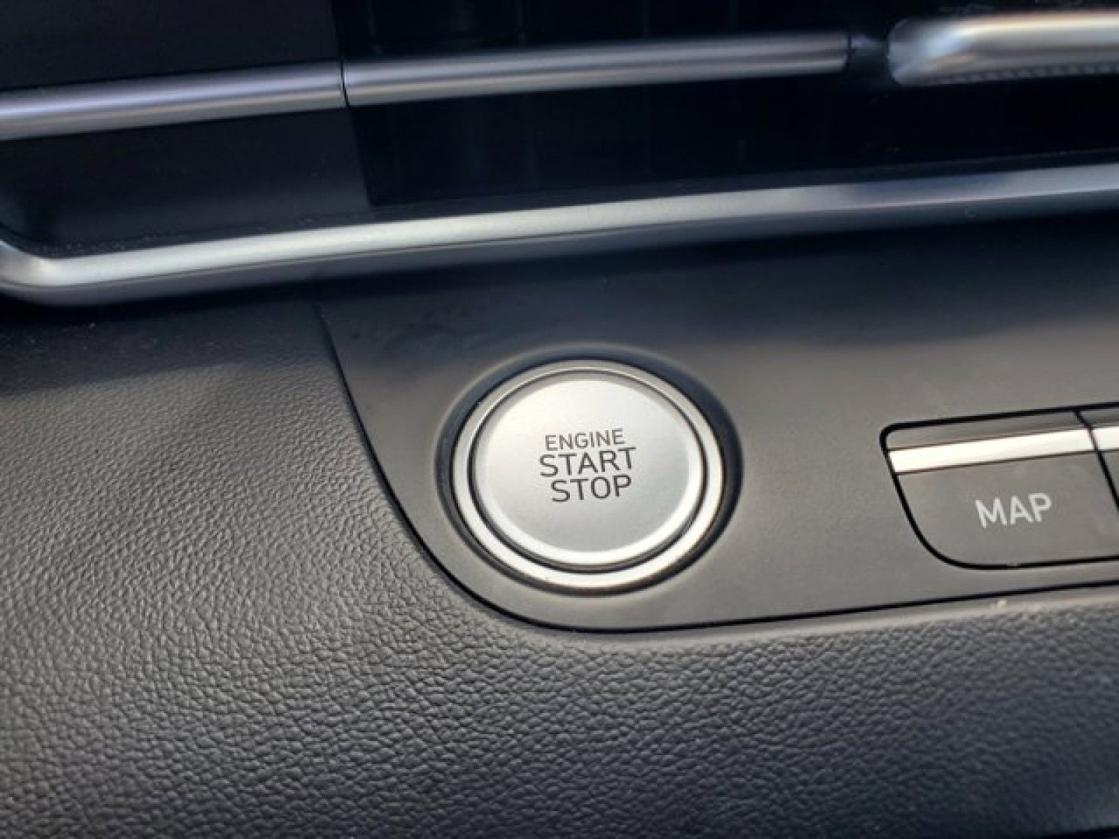 Used 2023 Hyundai Elantra SEL w/ Convenience Package FWD image 19