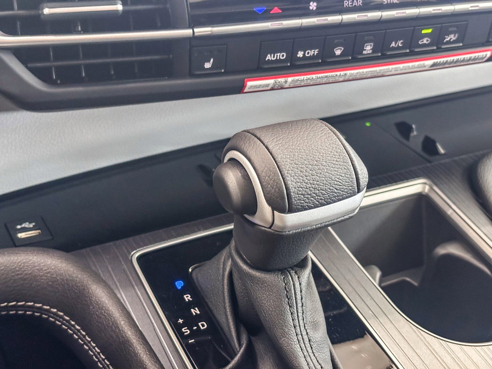 New 2026 Toyota Sienna XLE FWD image 25