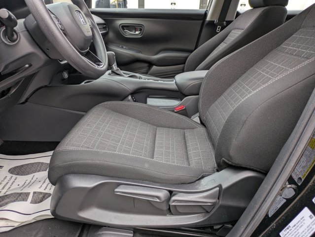 Used 2025 Honda HR-V LX image 17