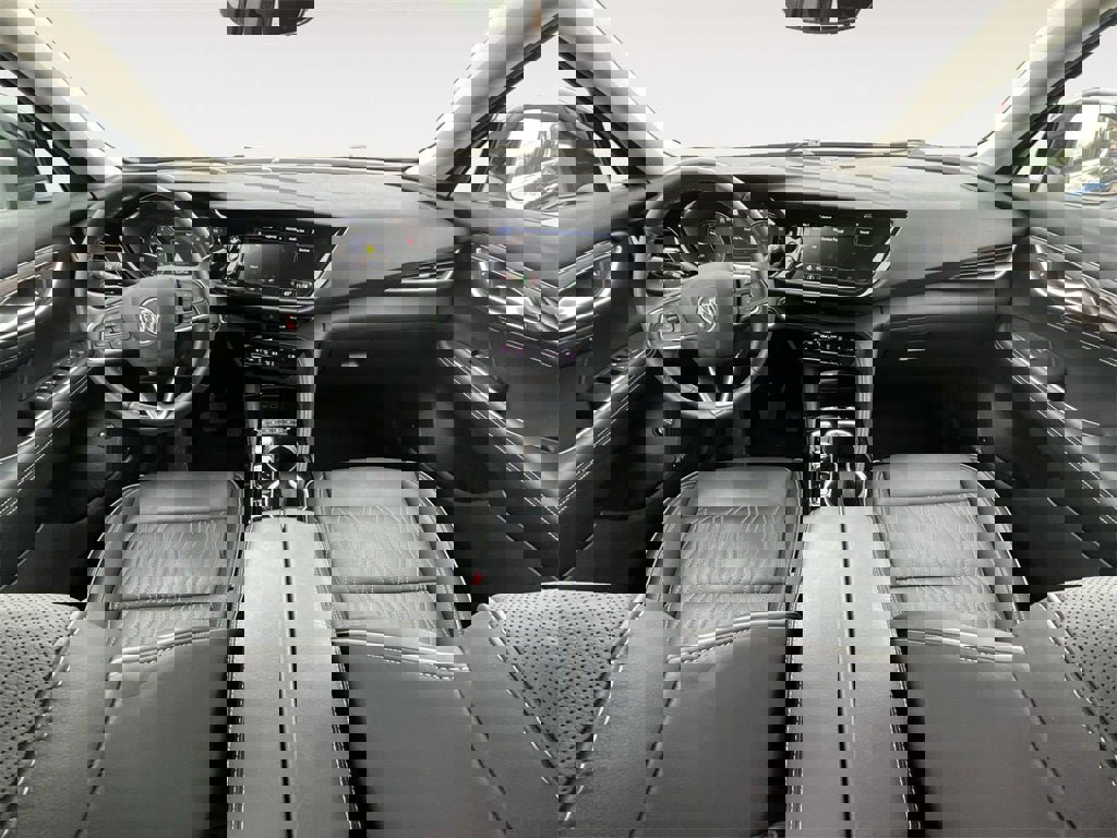 Used 2023 Buick Envision Avenir image 10