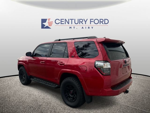 Used 2018 Toyota 4Runner SR5 AWD/4WD image 4
