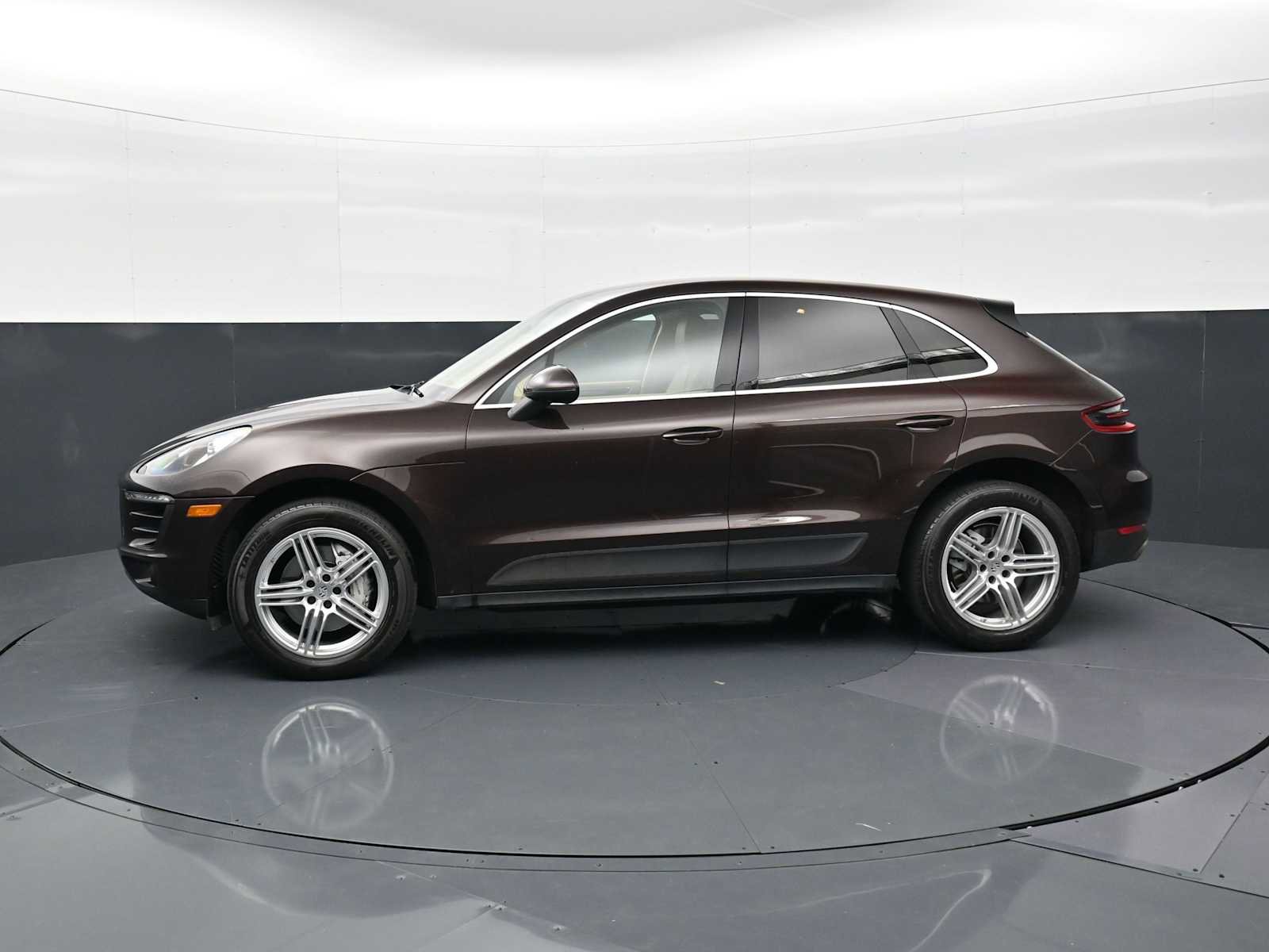 Used 2016 Porsche Macan S AWD/4WD image 2