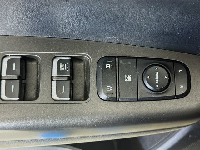 Used 2021 Kia Sportage LX AWD/4WD image 18