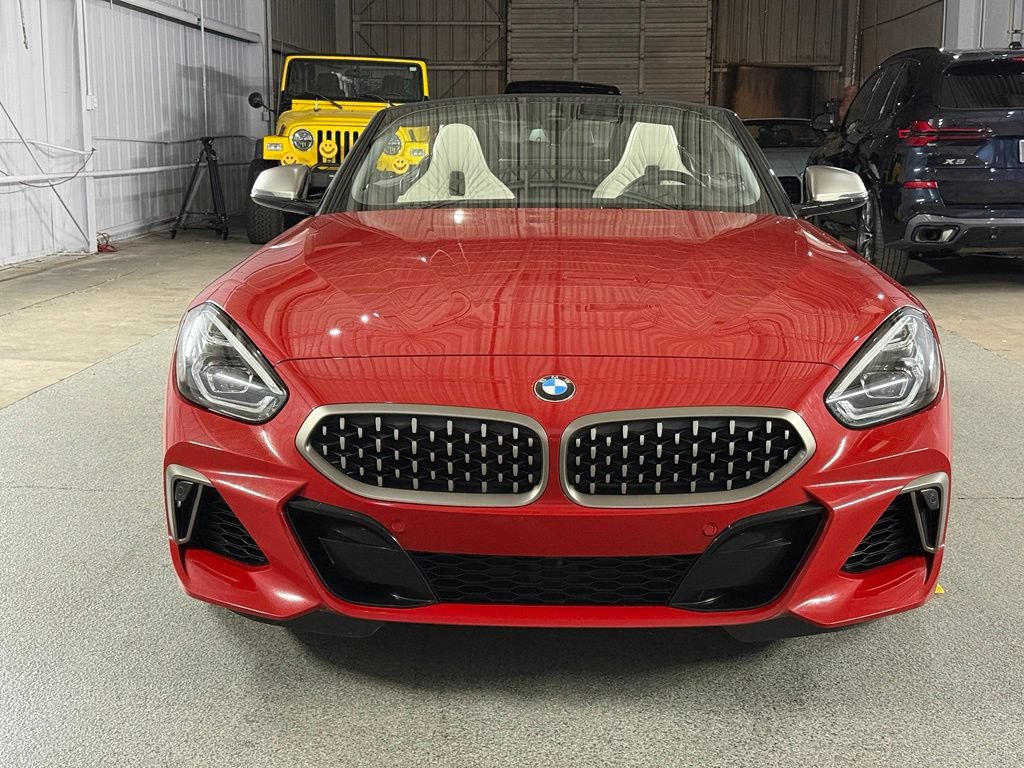 Used 2022 BMW Z4 M40i w/ Premium Package RWD image 2