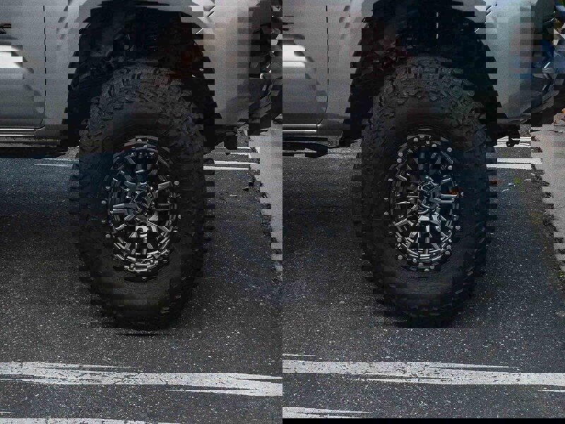 Used 2018 Toyota Tacoma SR5 image 9