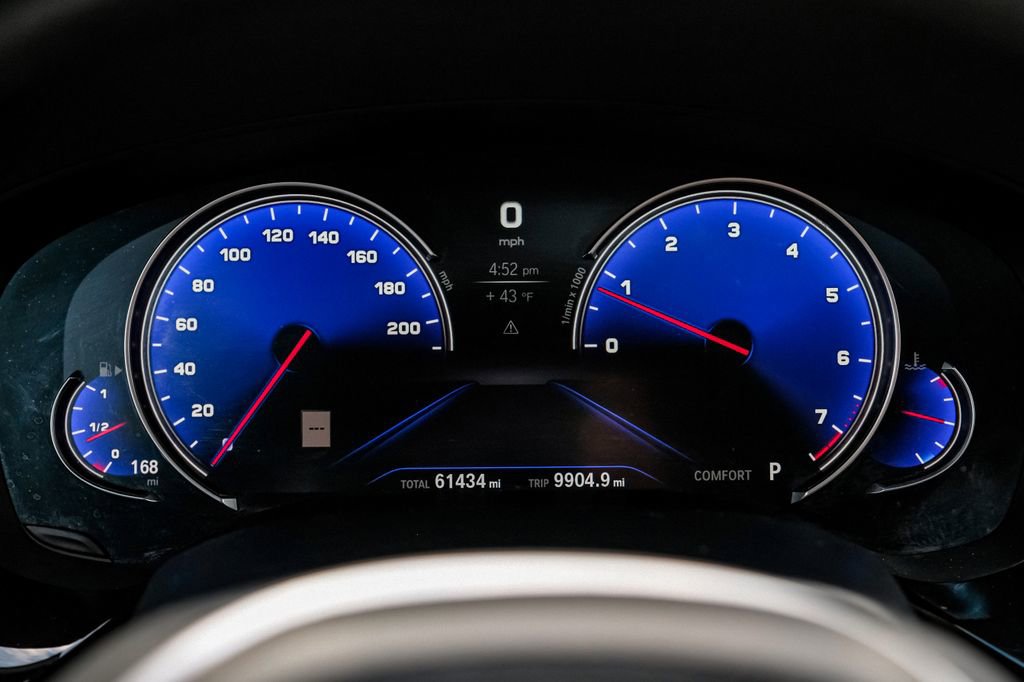 Used 2018 BMW 540i xDrive w/ M Sport Package image 17