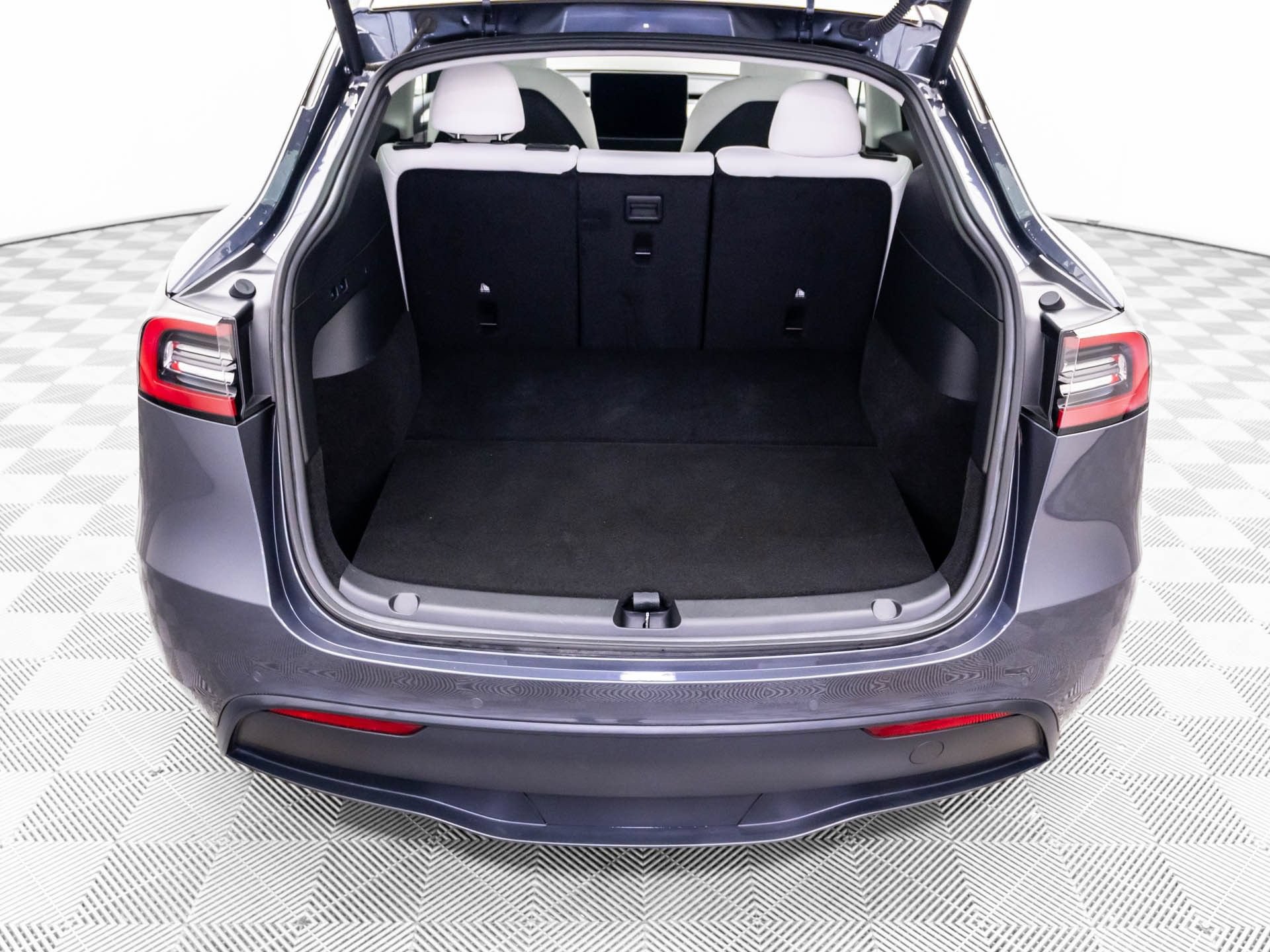 Used 2022 Tesla Model Y Performance AWD/4WD image 32