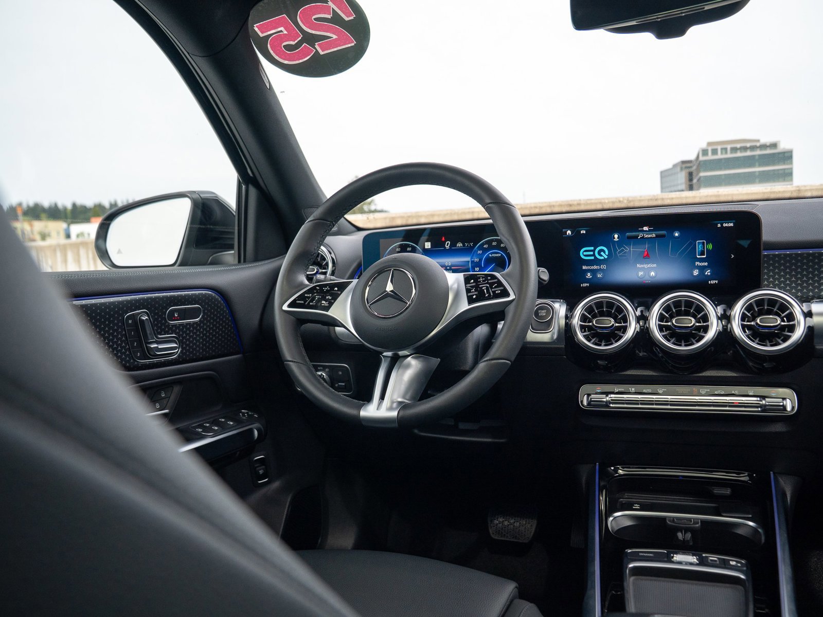 Certified 2025 Mercedes-Benz EQB 350 4MATIC SUV image 22