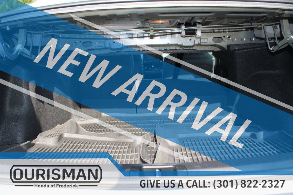 Used 2020 Toyota Corolla LE FWD image 13