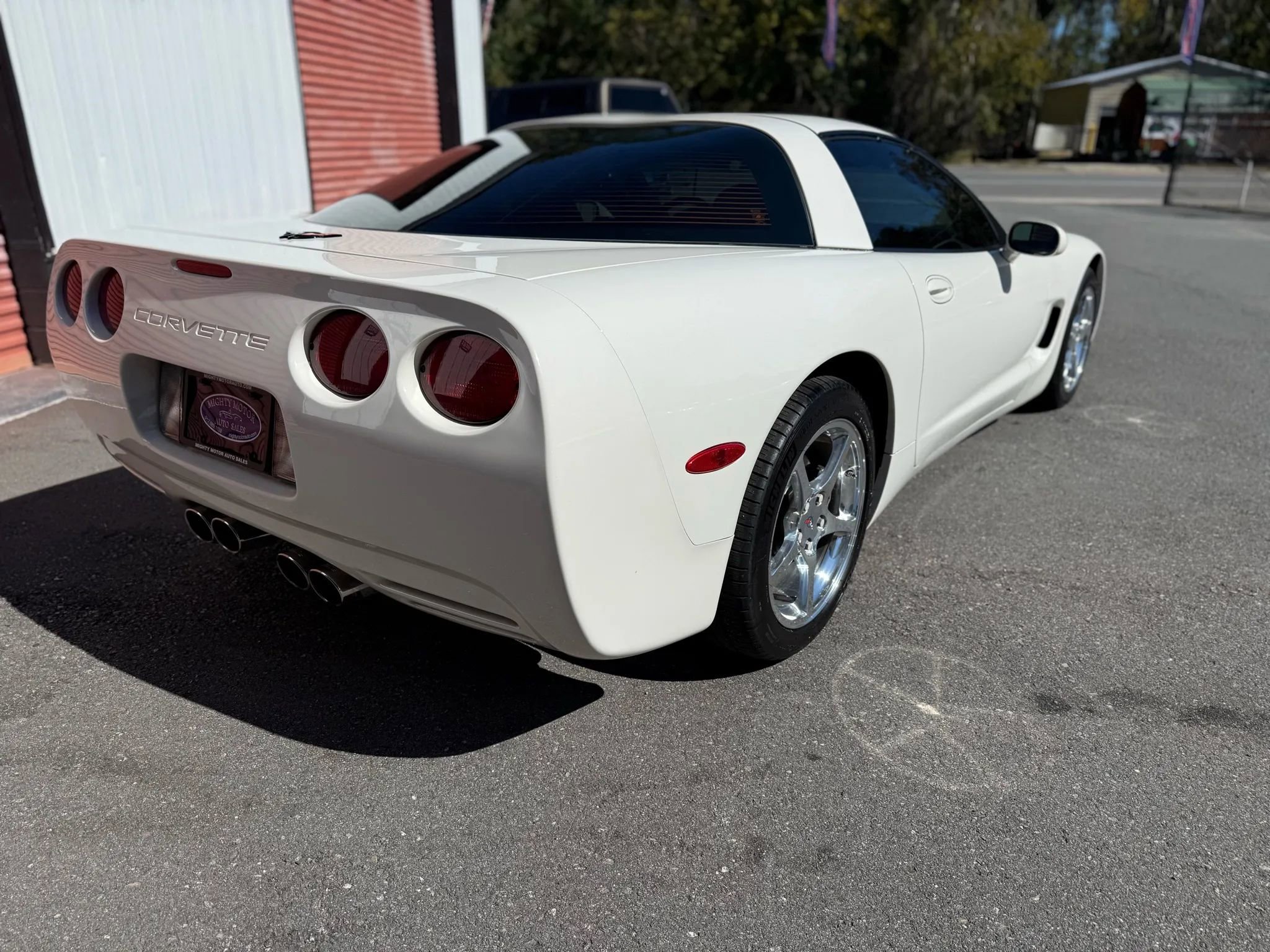 Used 2001 Chevrolet Corvette Coupe w/ Preferred Equipment Group2 image 10