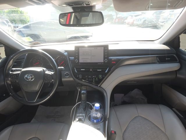 Used 2021 Toyota Camry XSE FWD image 13