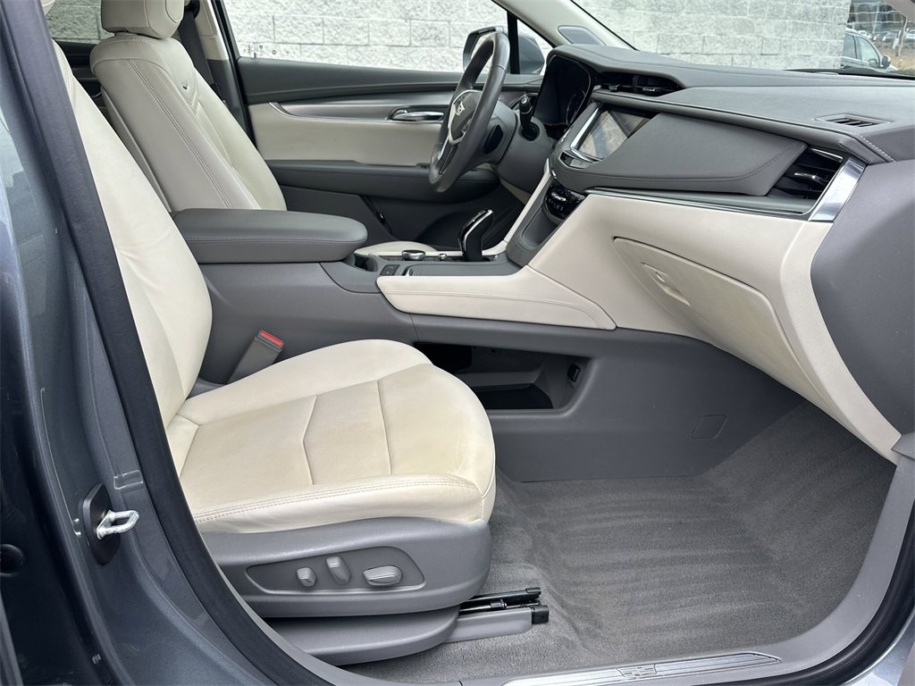 Used 2020 Cadillac XT5 Premium Luxury image 13