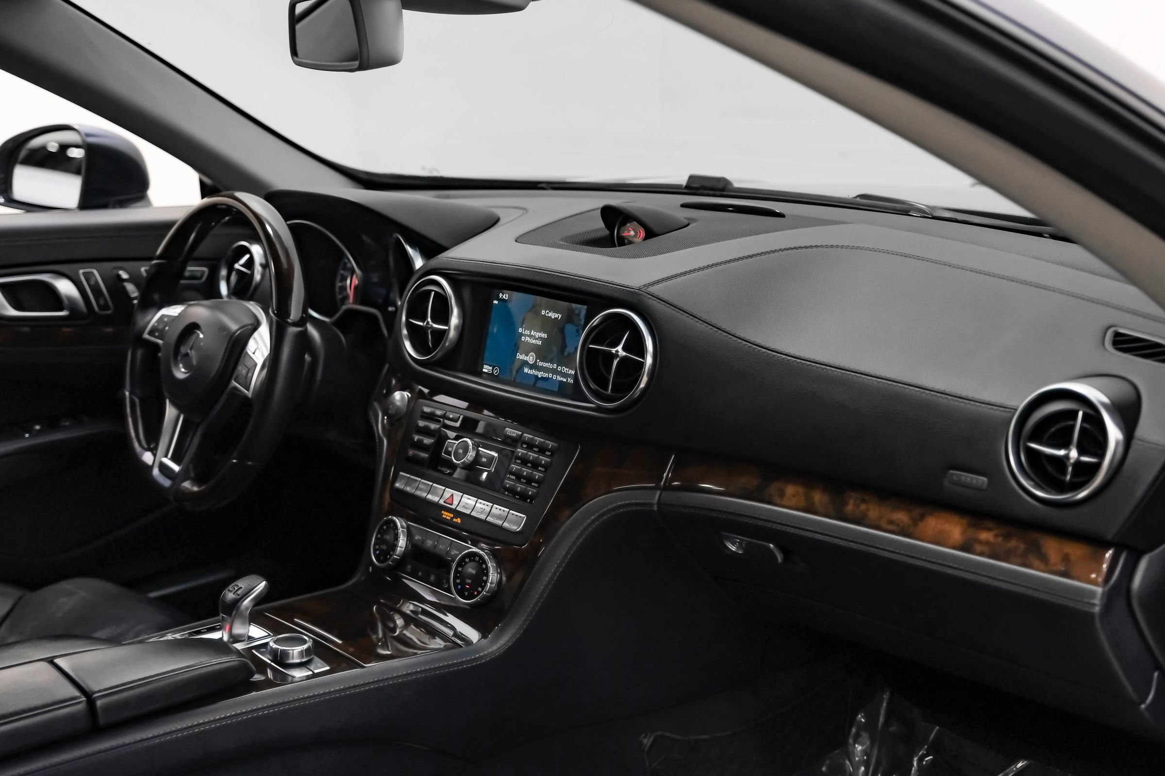 Used 2014 Mercedes-Benz SL 550 image 7