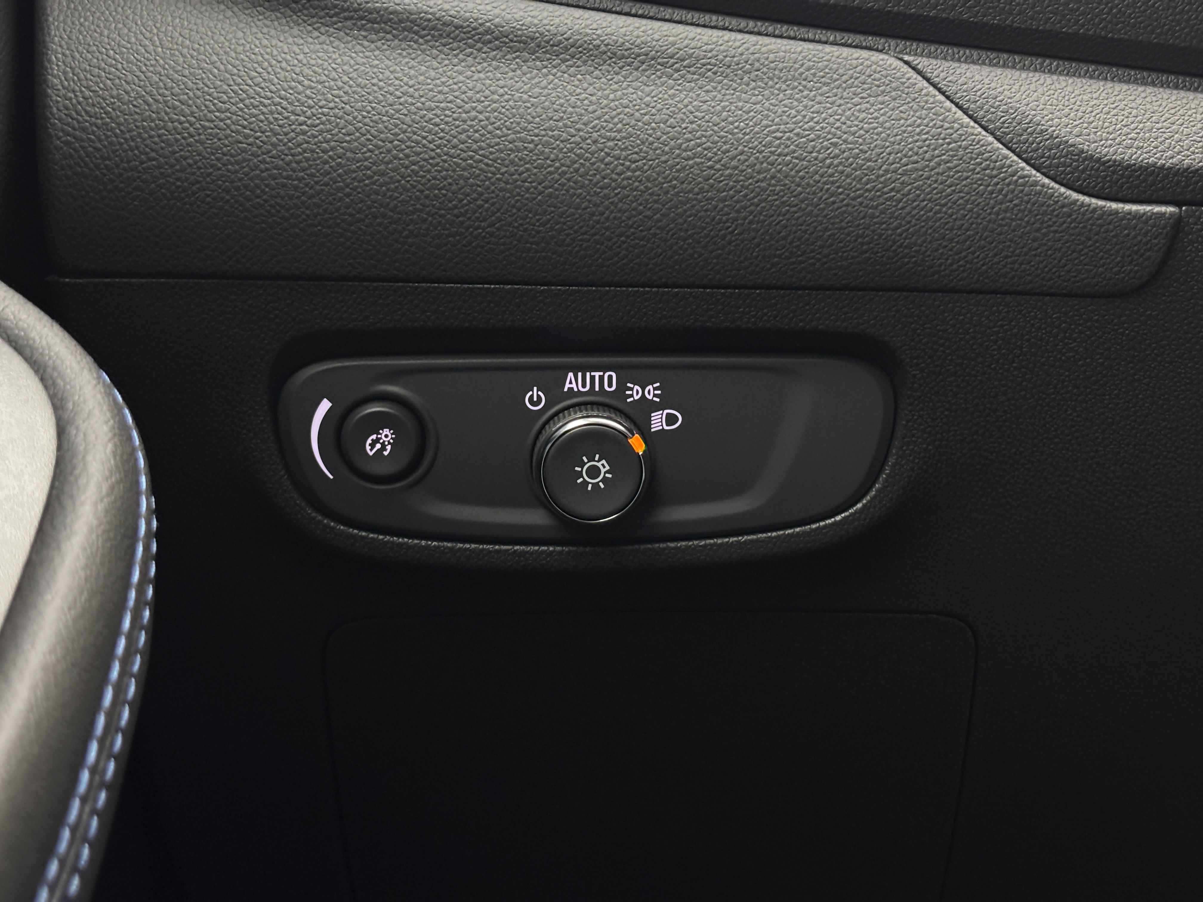 New 2026 Buick Encore GX Sport Touring w/ Advanced Technology Package FWD image 20