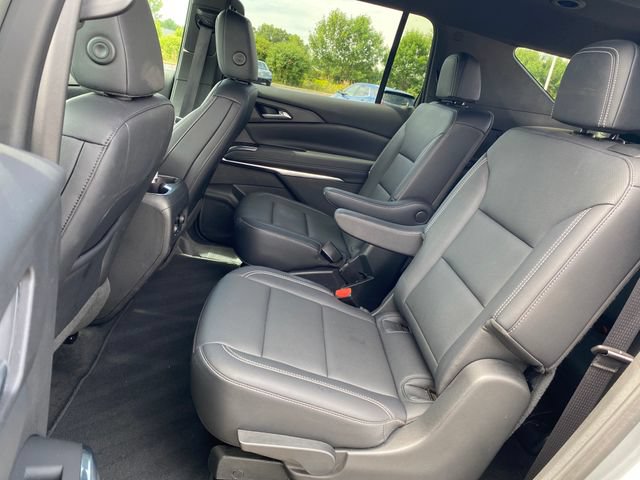 Certified 2025 Chevrolet Traverse LT FWD image 18