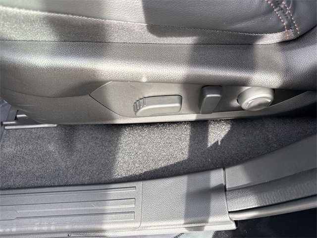 Used 2025 Subaru Forester Touring image 12