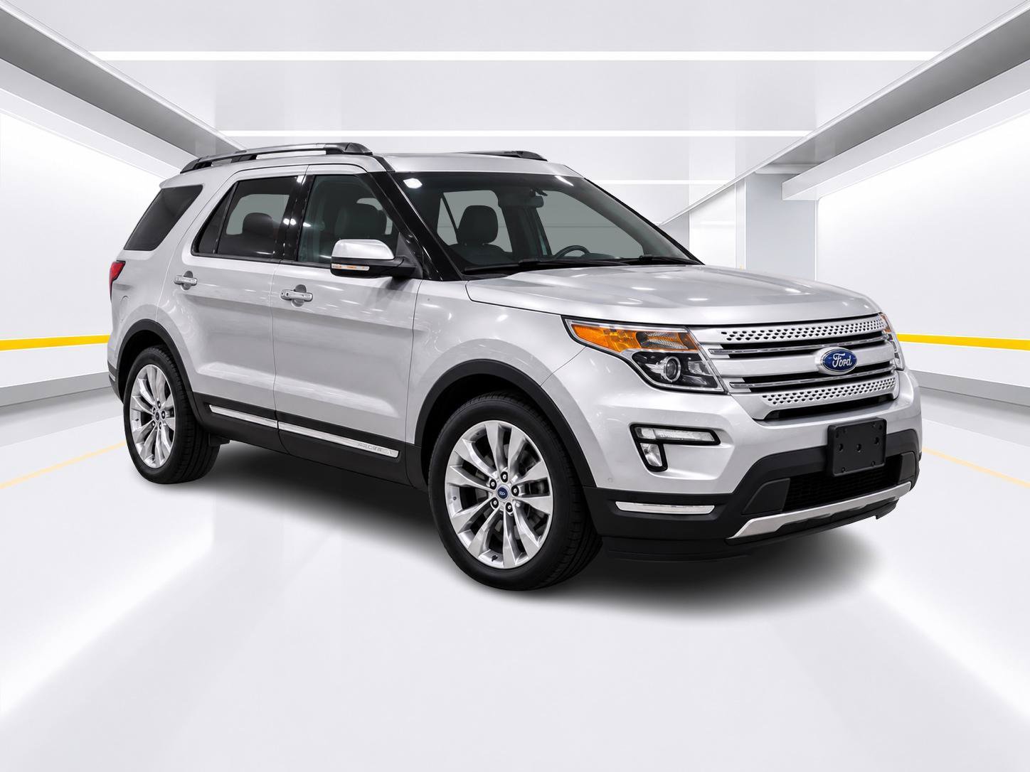 Used 2018 Ford Explorer Limited w/ Equipment Group 301A FWD image 7
