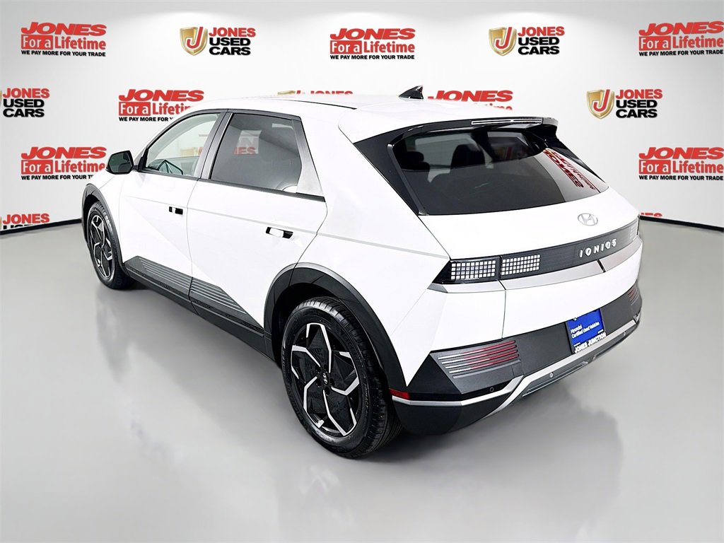 Certified 2024 Hyundai Ioniq 5 SE image 2