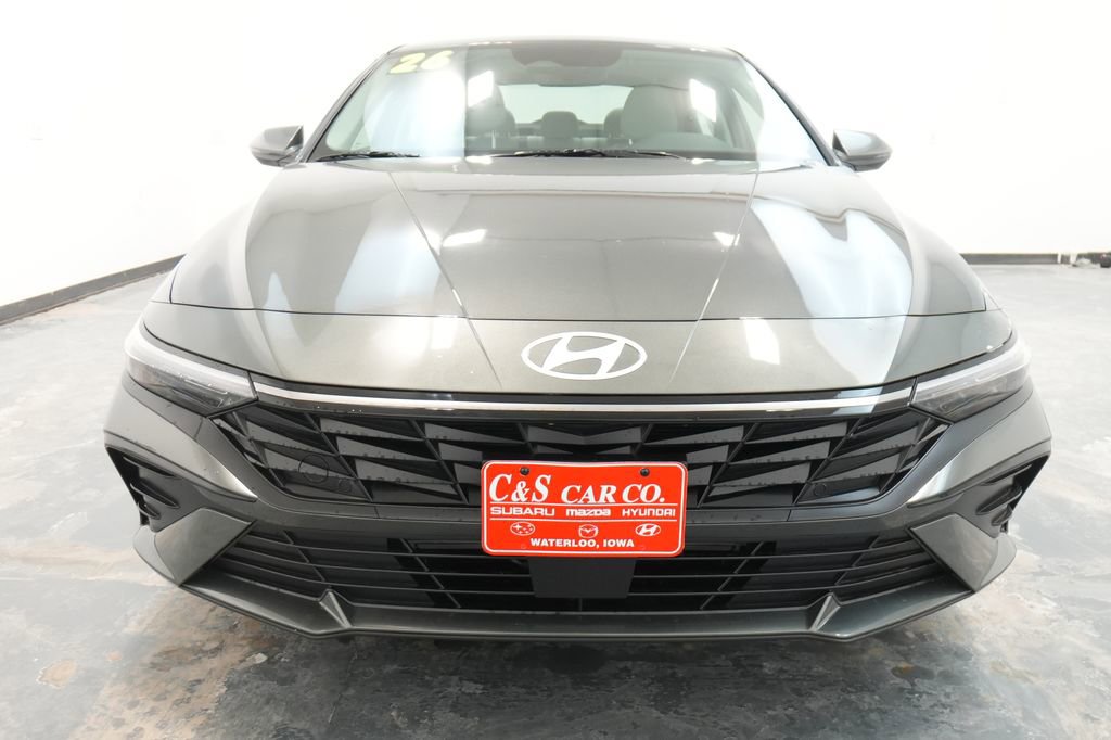 New 2026 Hyundai Elantra Limited image 2