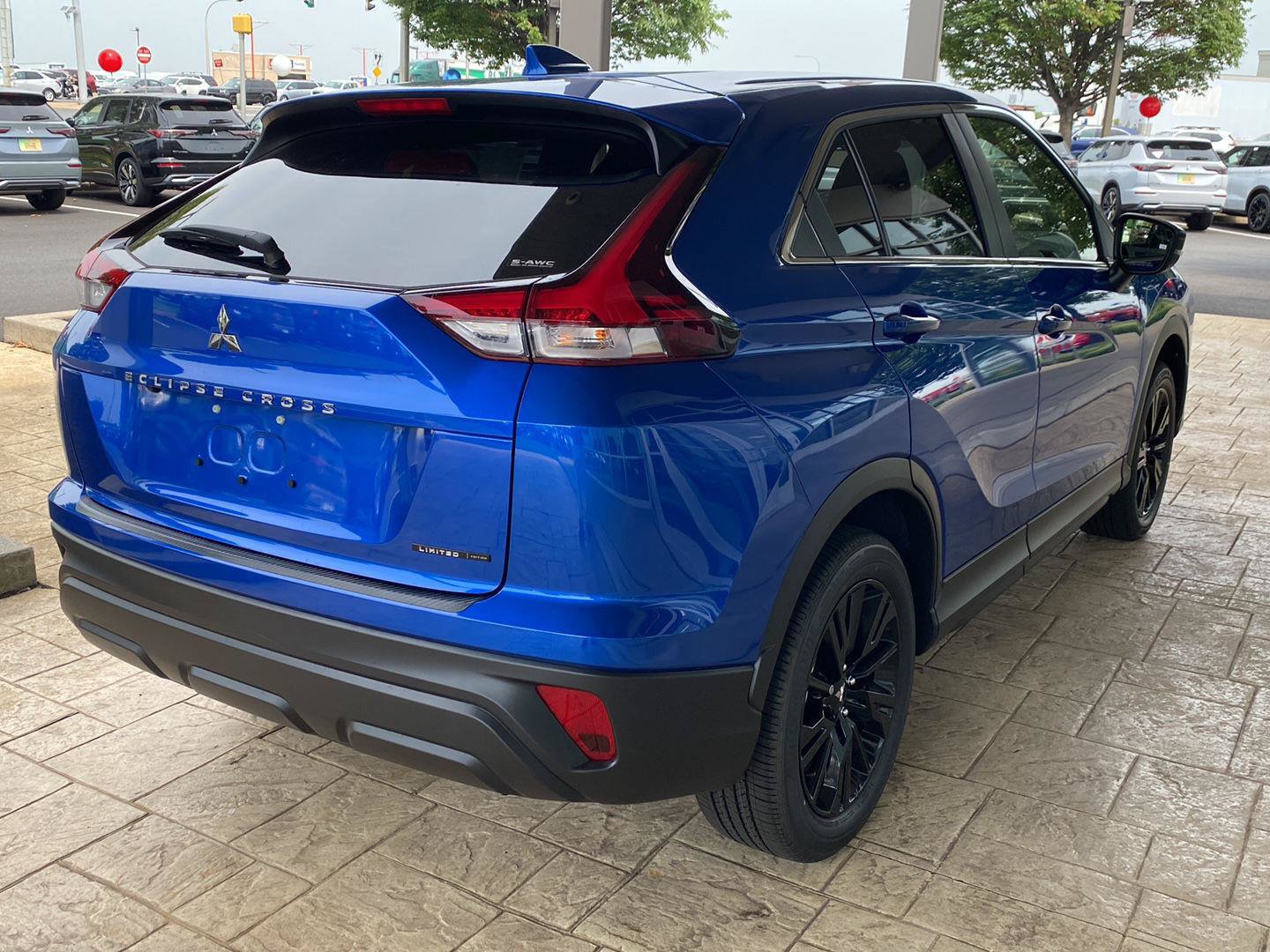 New 2026 Mitsubishi Eclipse Cross LE AWD/4WD image 7