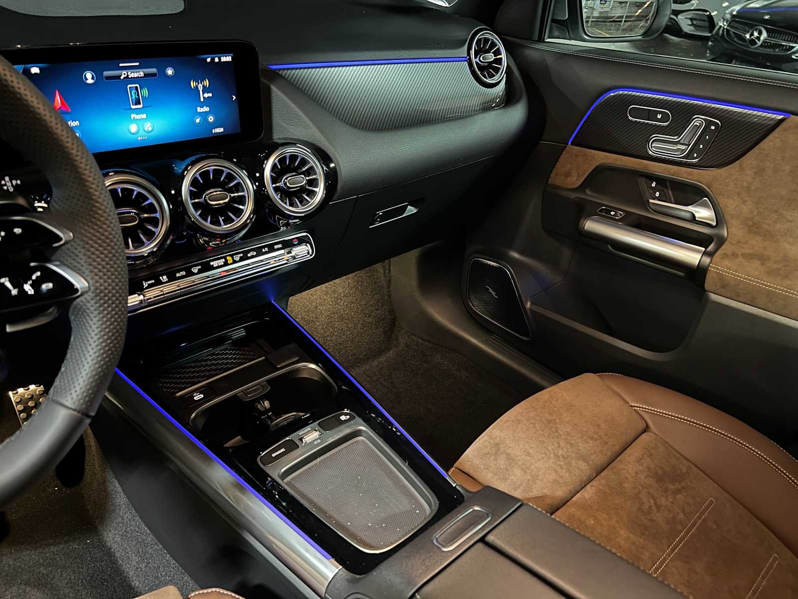 New 2026 Mercedes-Benz GLA 35 AMG 4MATIC image 32