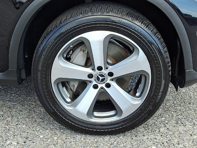 Used 2019 Mercedes-Benz GLC 300 4MATIC image 8