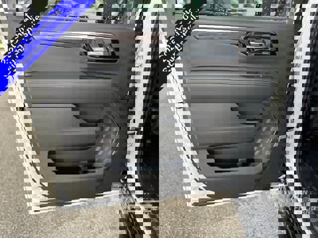 New 2025 Chevrolet Suburban Premier image 24