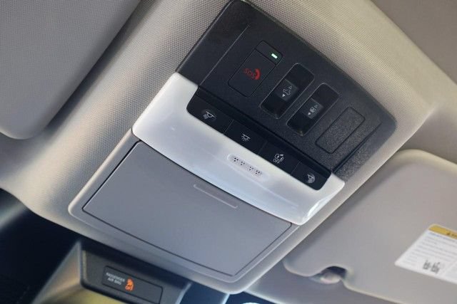Certified 2025 Nissan Rogue SL w/ Tech Package AWD/4WD image 19