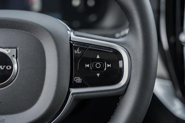 New 2026 Volvo XC90 B6 Plus w/ Protection Package Premier image 26