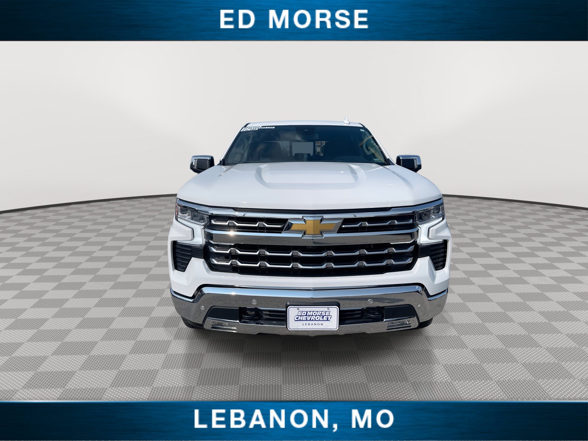 Used 2023 Chevrolet Silverado 1500 LTZ w/ LTZ Convenience Package II AWD/4WD image 3
