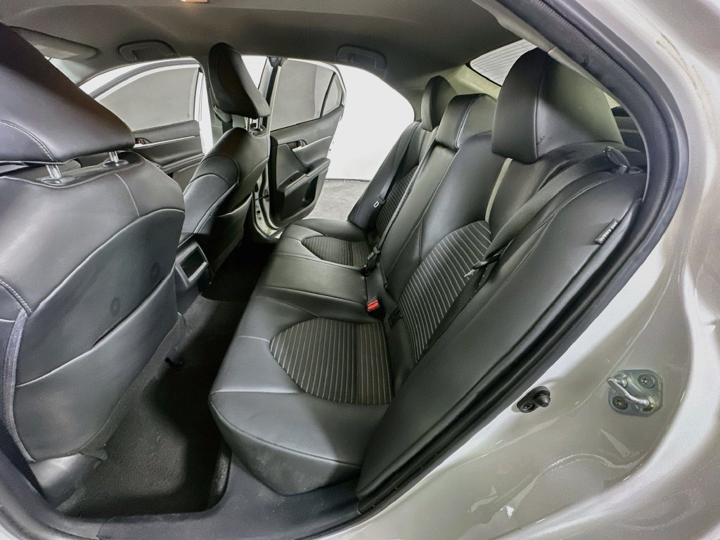 Used 2023 Toyota Camry SE FWD image 16