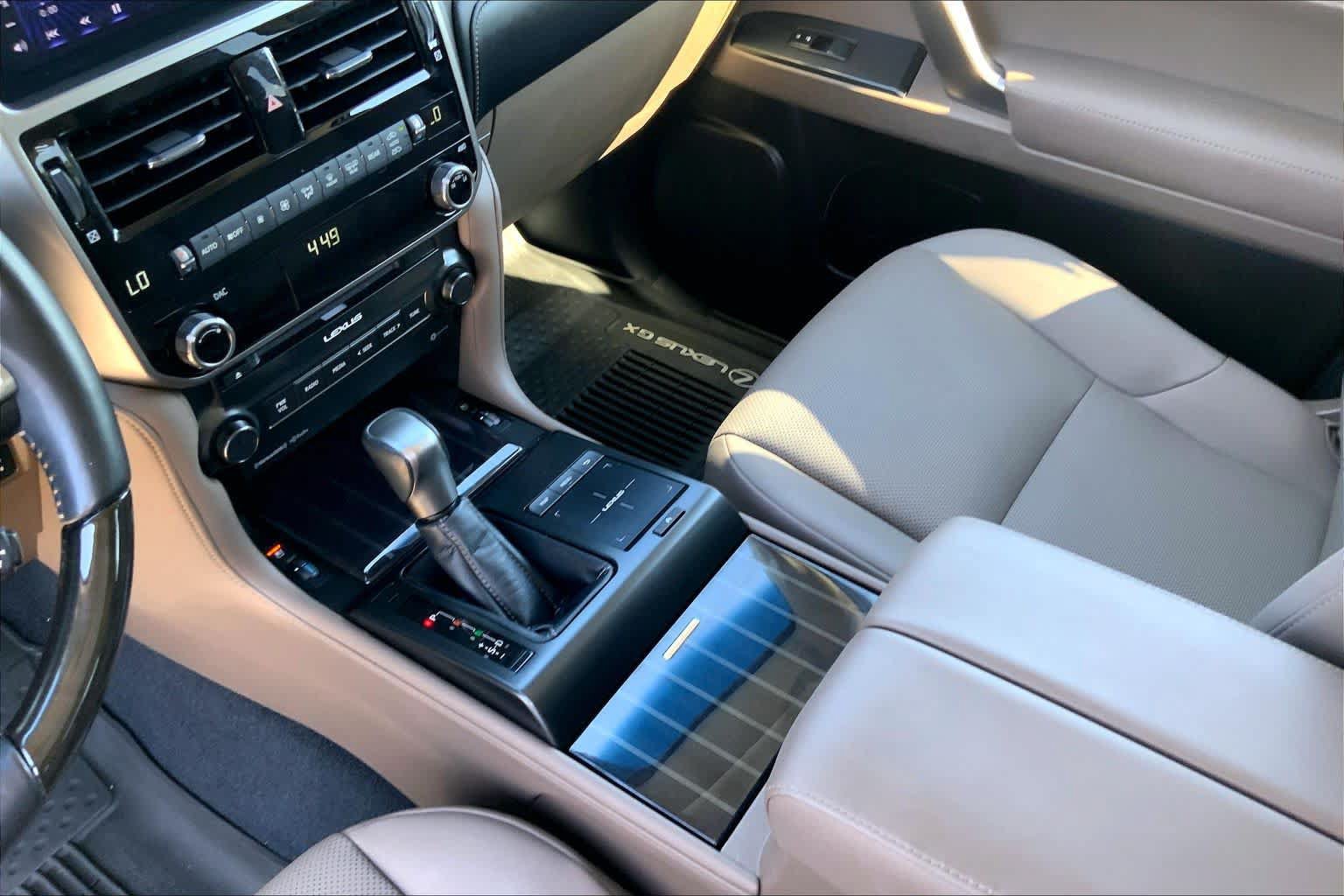 Used 2023 Lexus GX 460 Premium w/ Premium Package AWD/4WD image 17