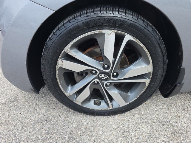 Used 2016 Hyundai Elantra Limited FWD image 9