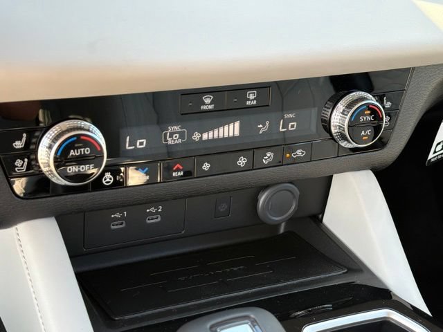 New 2026 Mitsubishi Outlander SEL FWD image 28